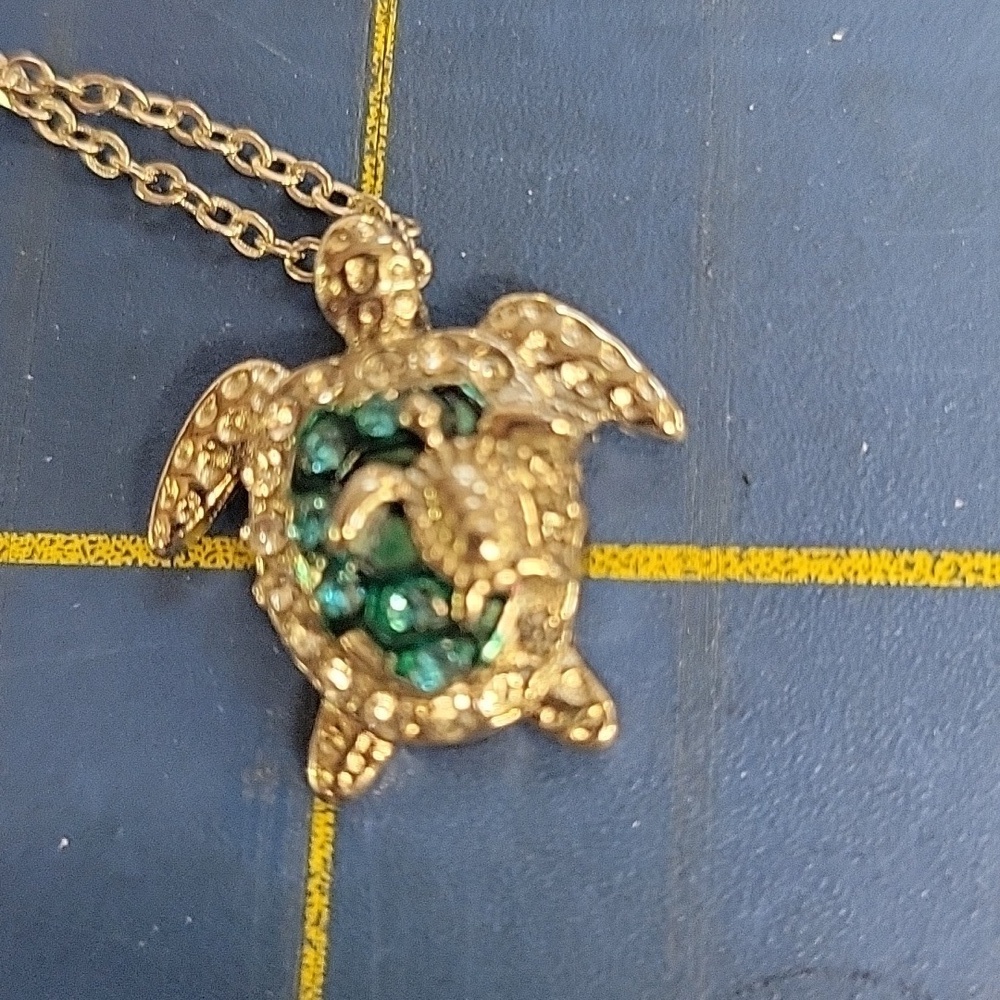 Sea Turtle Rhinestone 1/2" Charm w 11" Silver Tone + 2.5" ext Beach Turquoise